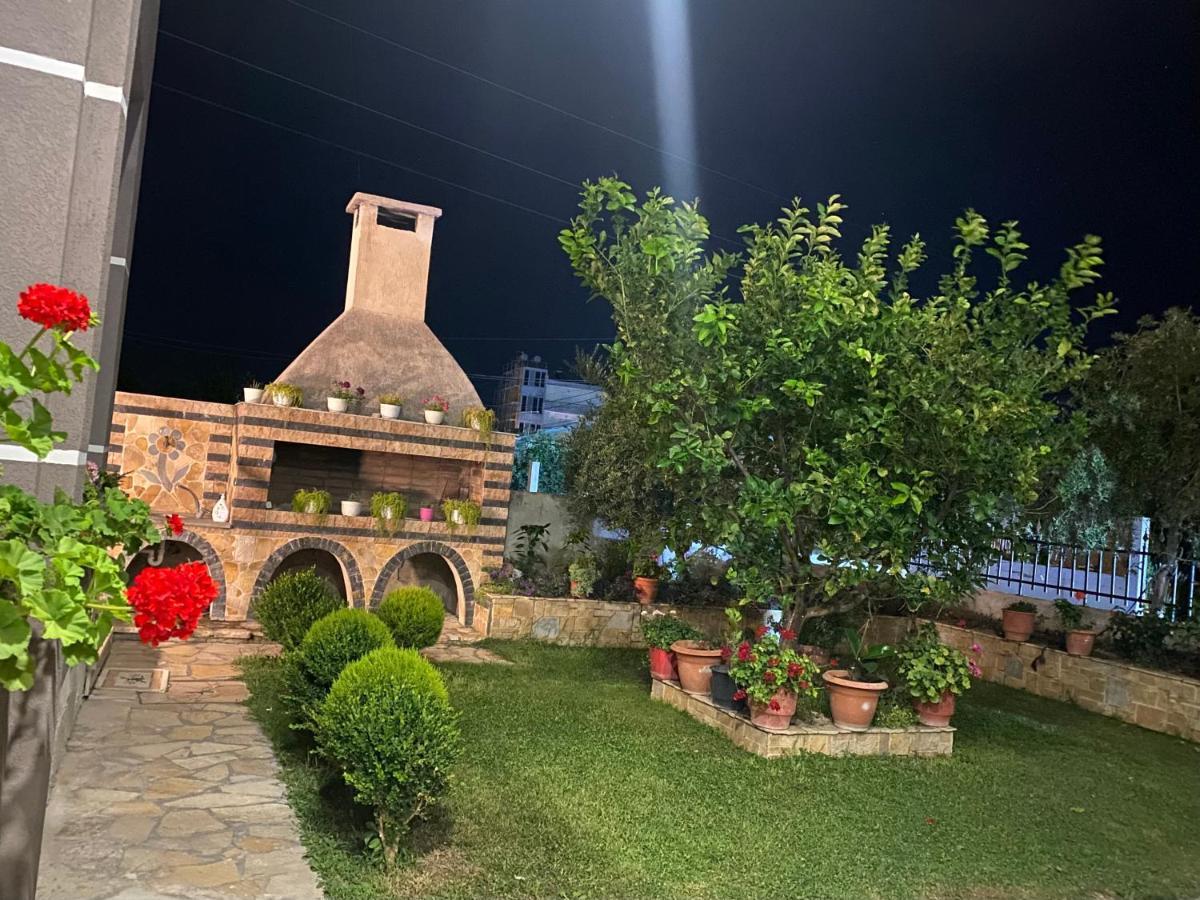 Maison Apartments Vlorë エクステリア 写真