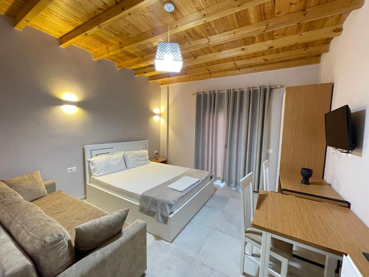 Maison Apartments Vlorë エクステリア 写真