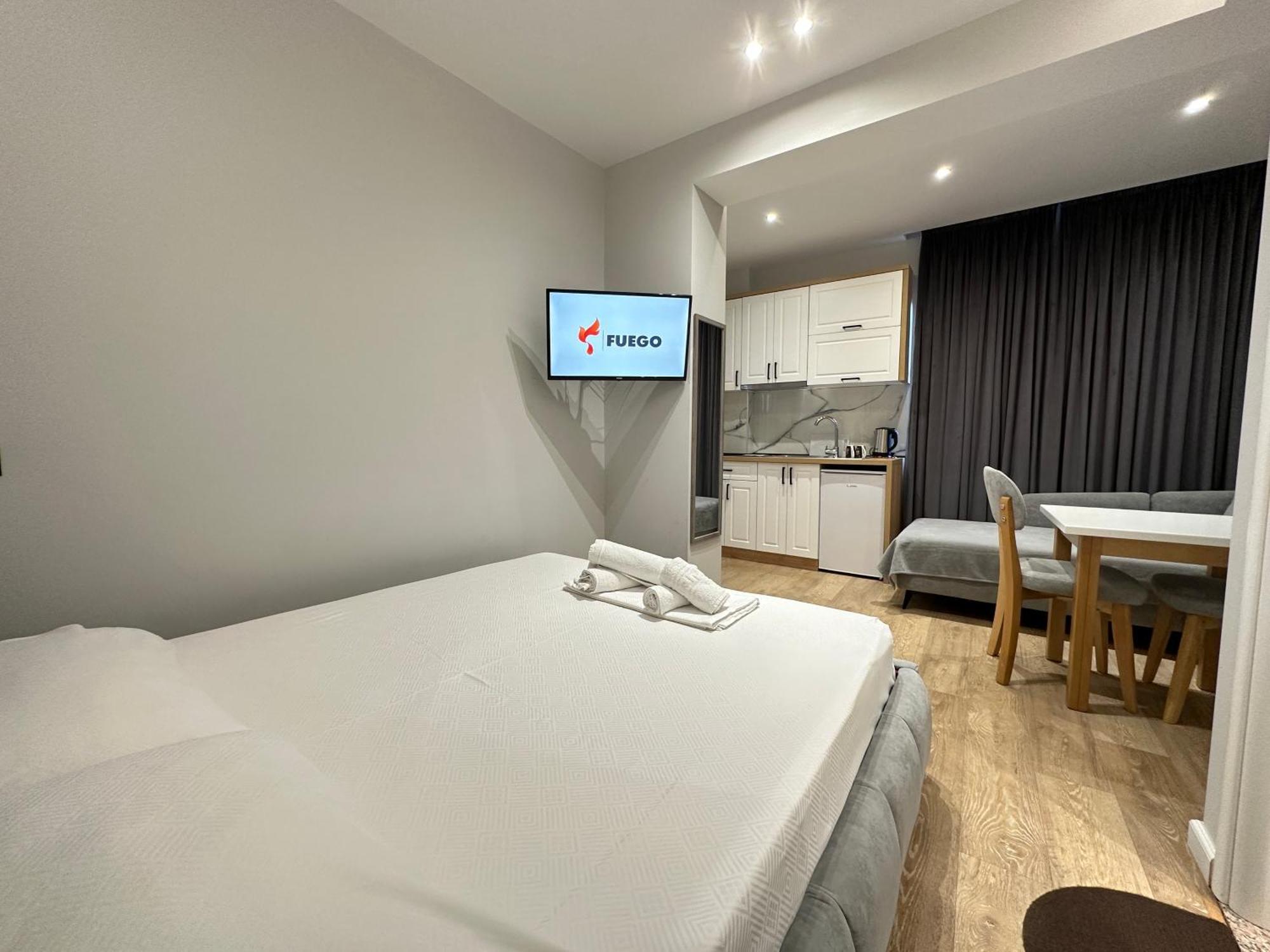Maison Apartments Vlorë エクステリア 写真