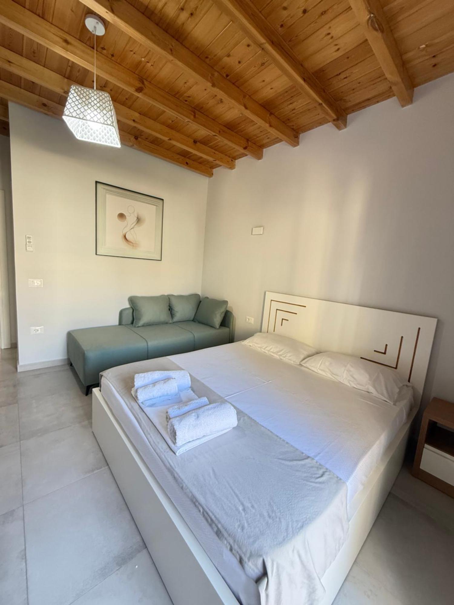 Maison Apartments Vlorë エクステリア 写真