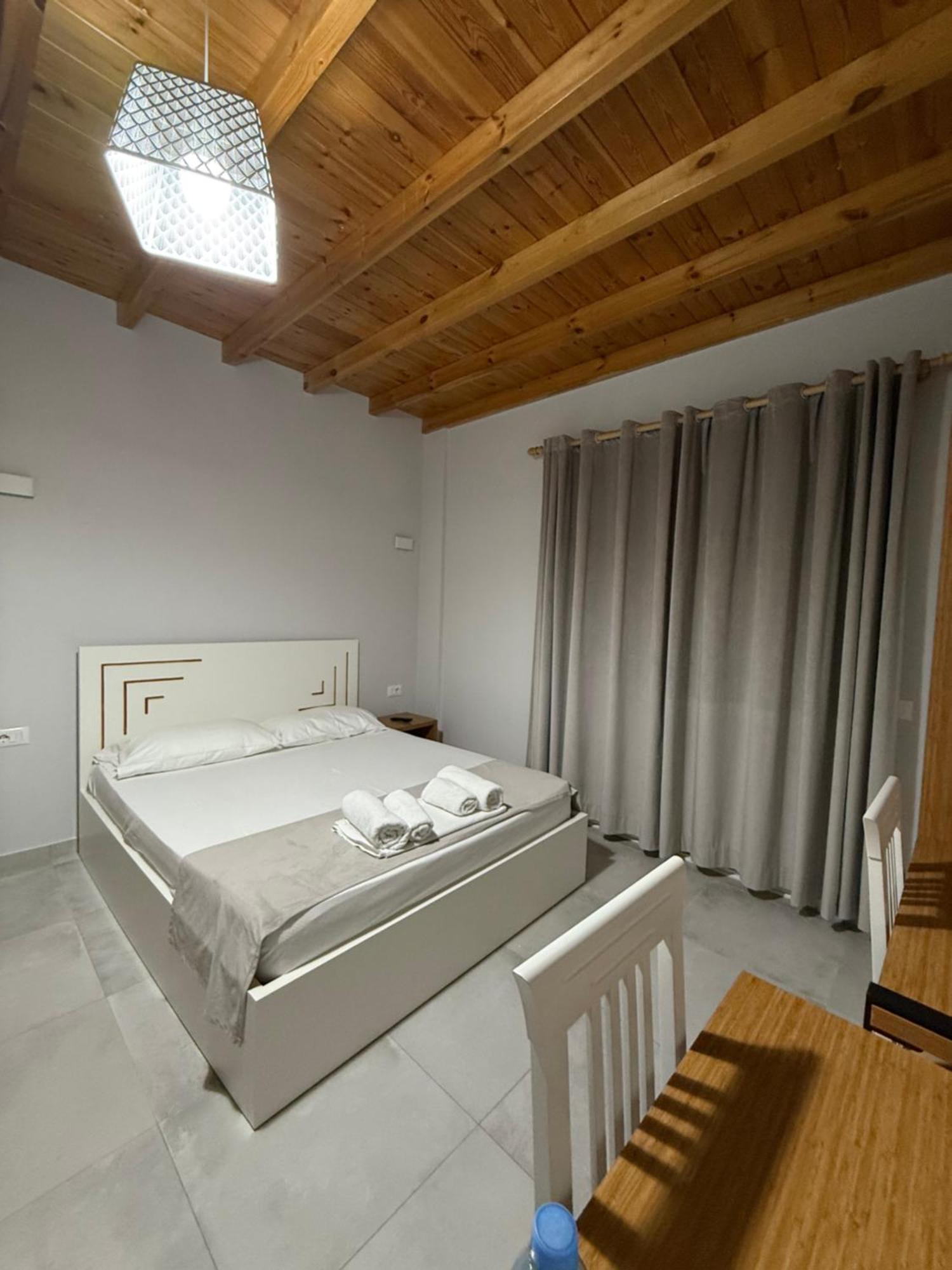 Maison Apartments Vlorë エクステリア 写真