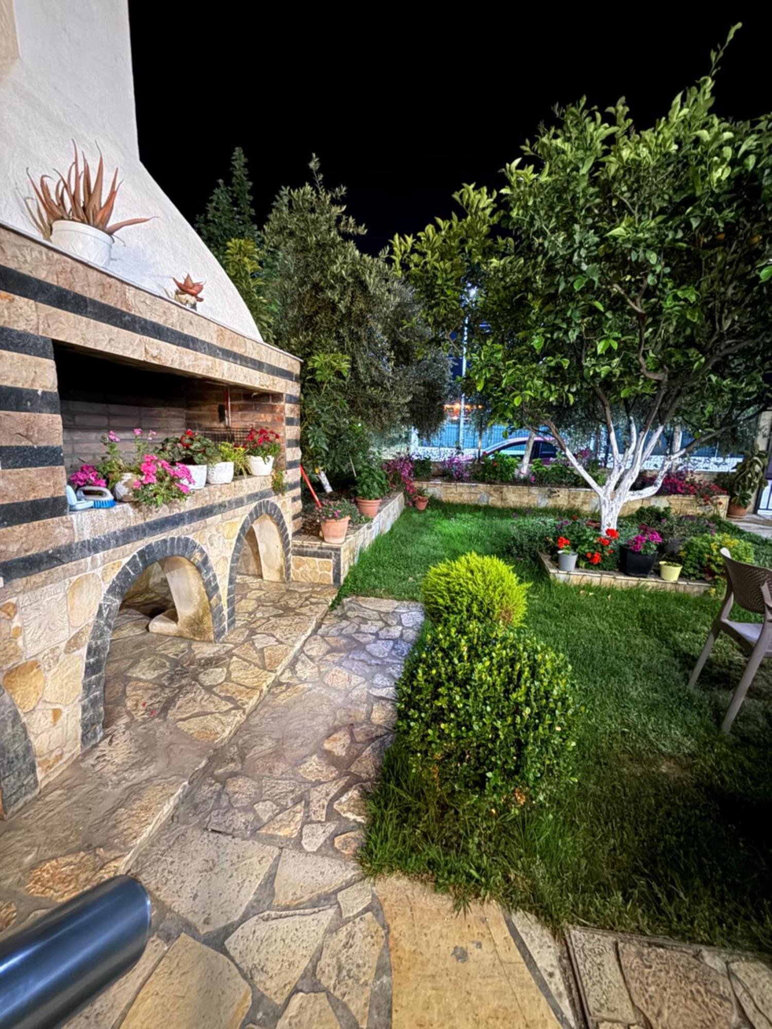Maison Apartments Vlorë エクステリア 写真