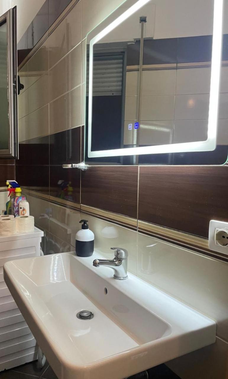 Maison Apartments Vlorë 部屋 写真