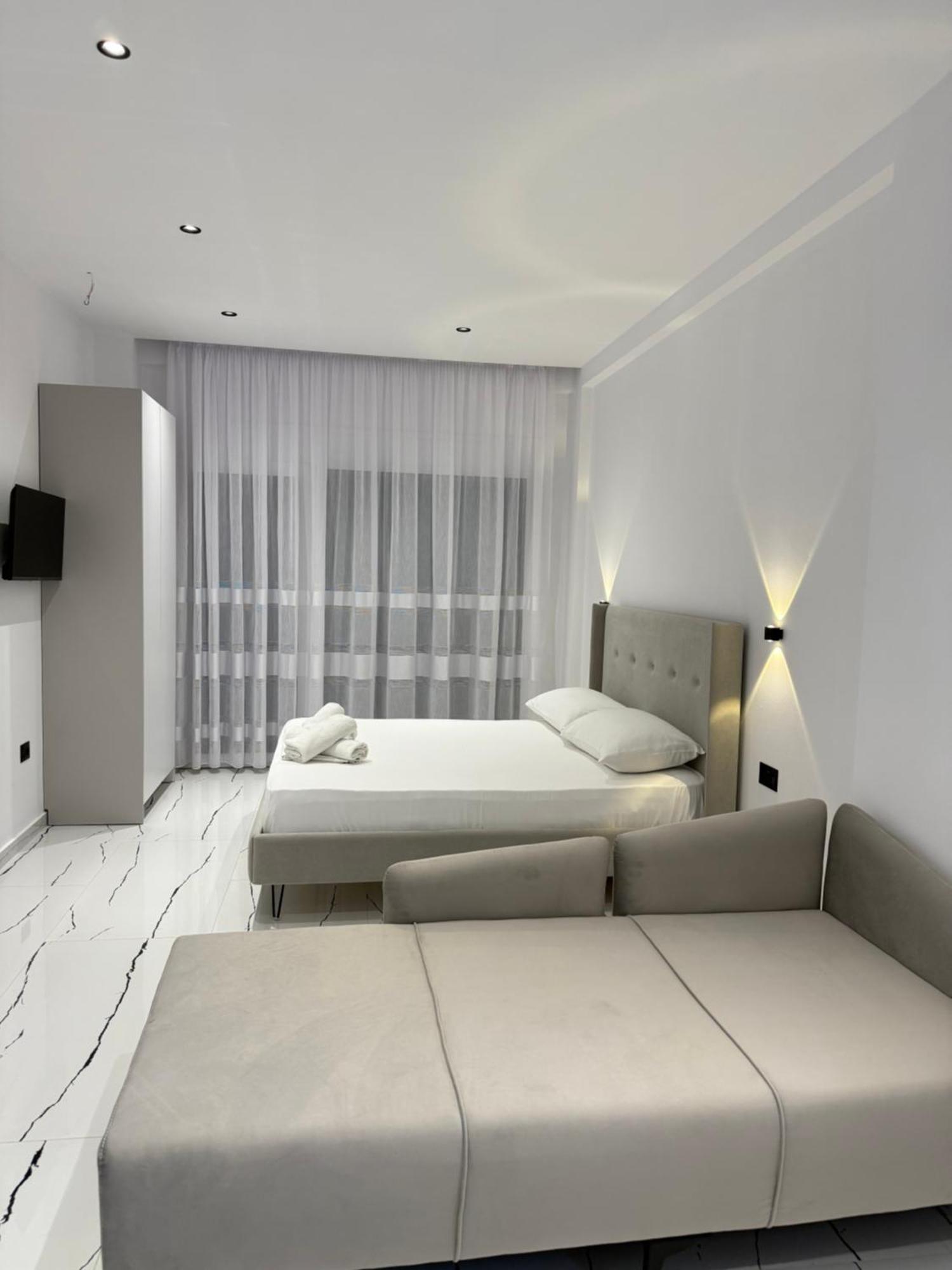 Maison Apartments Vlorë エクステリア 写真