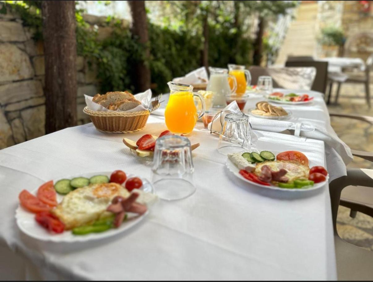 Maison Apartments Vlorë エクステリア 写真